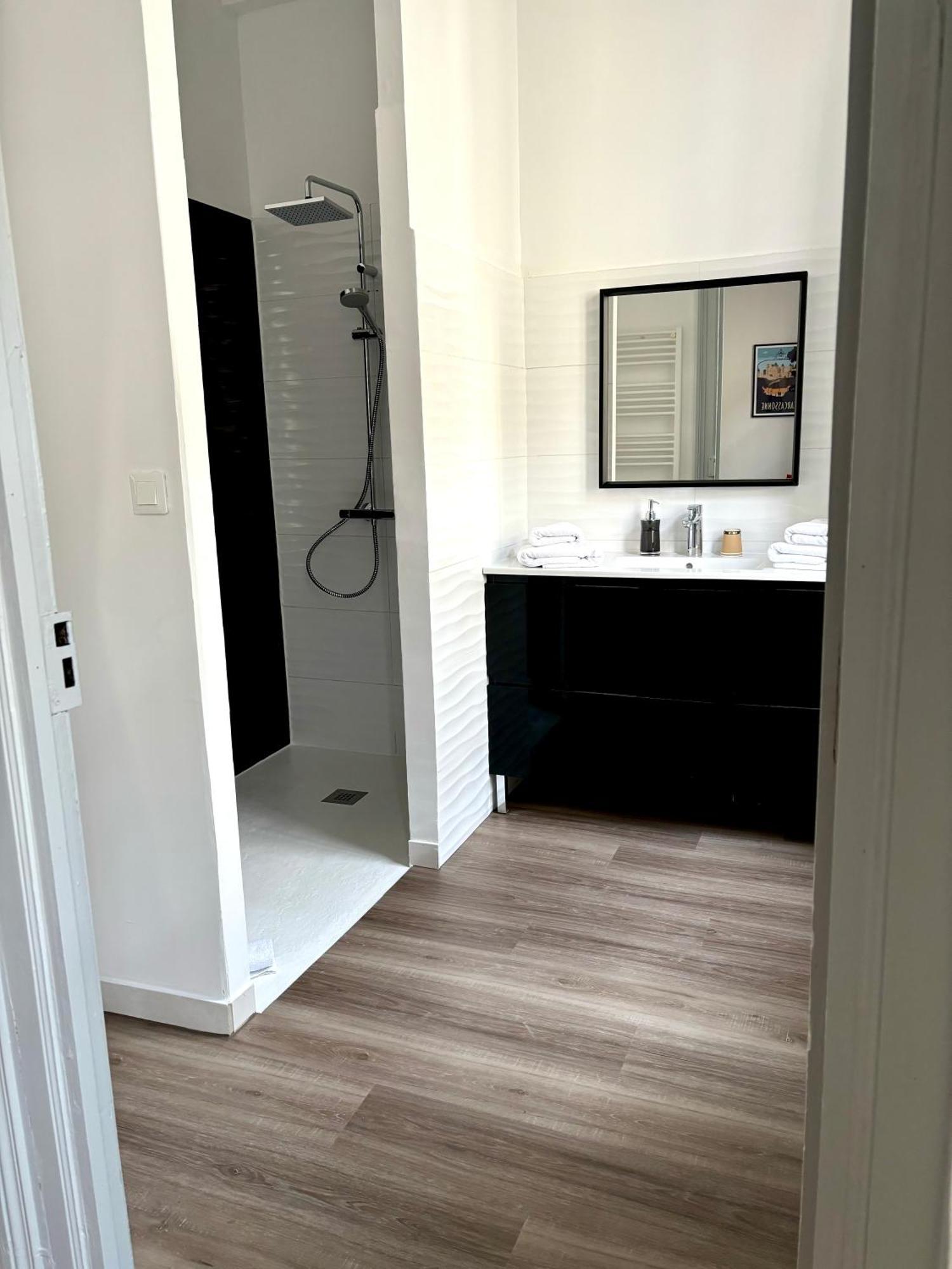 B&B Les Chambres D'Aime Carcassonne Bagian luar foto