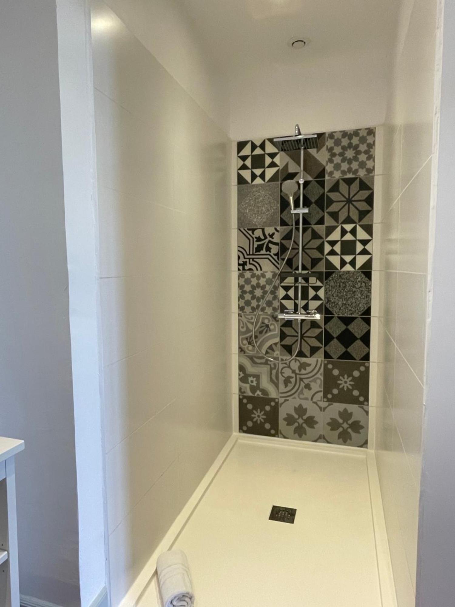 B&B Les Chambres D'Aime Carcassonne Bagian luar foto